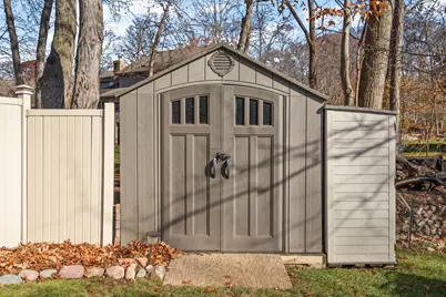 2504 Club Court, Valparaiso, IN 46383 - Photo 41