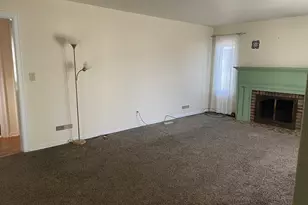 2010 Monroe St, La Porte, IN 46350 - Photo 5