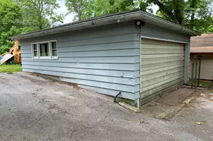 5003 White Oak Ln, Valparaiso, IN 46383 - Photo 3