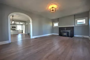 330 Virginia Ave, La Porte, IN 46350 - Photo 5