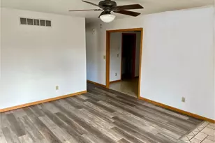 6077 Fillmore Pl, Merrillville, IN 46410 - Photo 5