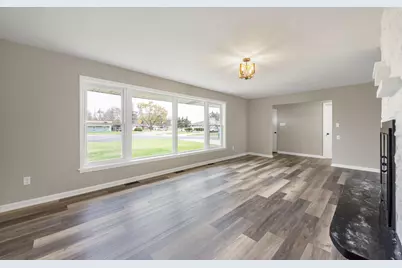 5585 Jackson Street, Merrillville, IN 46410 - Photo 9