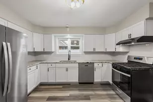 5585 Jackson St, Merrillville, IN 46410 - Photo 7