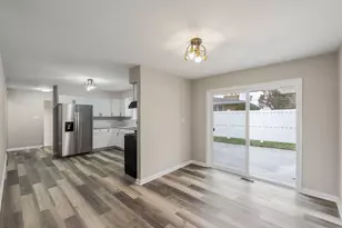 5585 Jackson St, Merrillville, IN 46410 - Photo 5