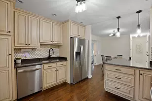 8814 Northcote Ave, Munster, IN 46321 - Photo 7