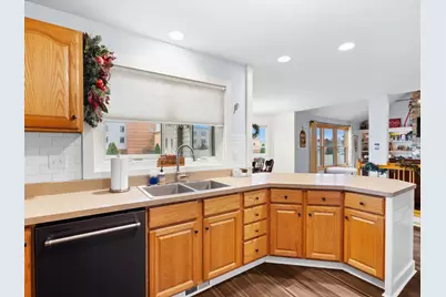 8407 Heron Lake Road, Saint John, IN 46373 - Photo 11