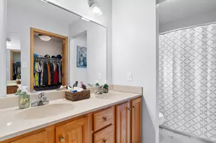 8407 Heron Lake Rd, Saint John, IN 46373 - Photo 13