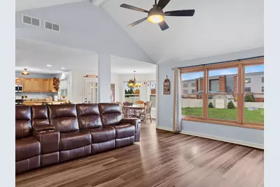 8407 Heron Lake Road, Saint John, IN 46373 - Photo 7