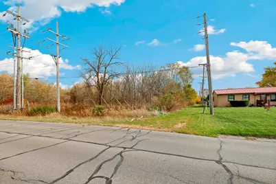 677 N 450 W, Valparaiso, IN 46385 - Photo 5