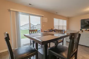 10207 Kreitzburg St, Dyer, IN 46311 - Photo 11