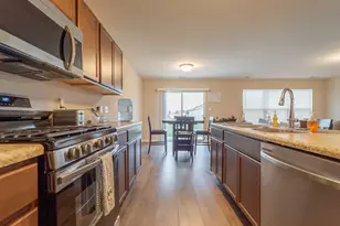 10207 Kreitzburg St, Dyer, IN 46311 - Photo 5