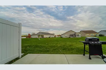 10207 Kreitzburg Street, Dyer, IN 46311 - Photo 23