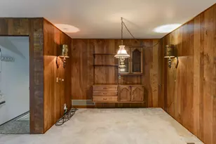 2680 W 59th Pl, Merrillville, IN 46410 - Photo 23