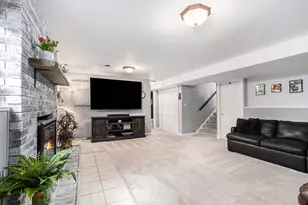 8838 Madison Ct, Munster, IN 46321 - Photo 13