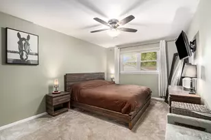 8838 Madison Ct, Munster, IN 46321 - Photo 9