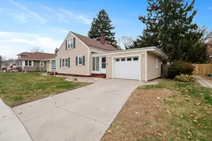 511 E Morgan Ave, Chesterton, IN 46304 - Photo 3