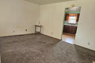 606 N Race St, Monon, IN 47959 - Photo 3