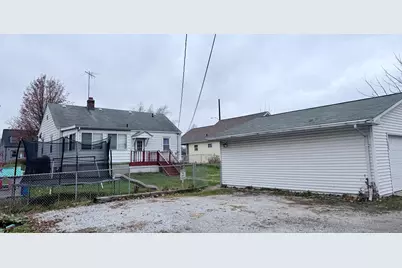 205 S Wisconsin Street, Hobart, IN 46342 - Photo 3