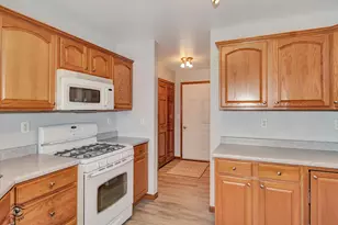 7646 Amanda's Way, Crown Point, IN 46307 - Photo 9