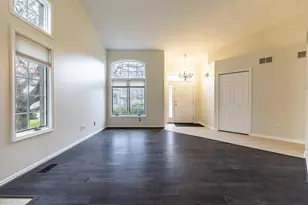 10331 Clark Ct, Munster, IN 46321 - Photo 9