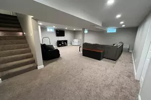 9430 Oriole Dr, Munster, IN 46321 - Photo 21