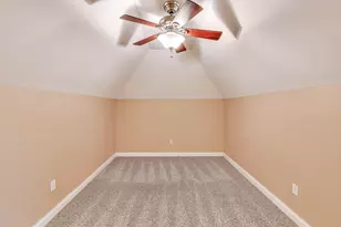 8910 Doubletree Dr S, Crown Point, IN 46307 - Photo 29