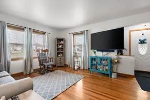 1710 Vernon St, Schererville, IN 46375 - Photo 5