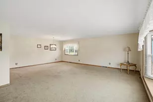 1917 Kennedy Ave, Schererville, IN 46375 - Photo 15