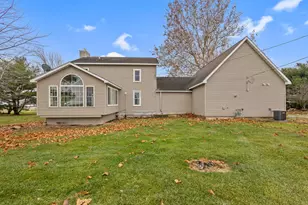 1410 E Wood Rd, Rensselaer, IN 47978 - Photo 5