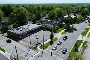 706 1/2 E Lincolnway, Valparaiso, IN 46383 - Photo 9