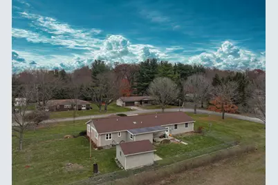 245 E Frank Boulevard, Winamac, IN 46996 - Photo 3