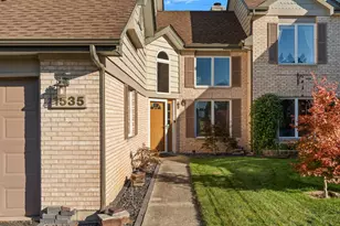 1535 W 93rd Ct, Crown Point, IN 46307 - Photo 3