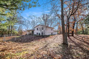 11404 Chateau Ln, Demotte, IN 46310 - Photo 19