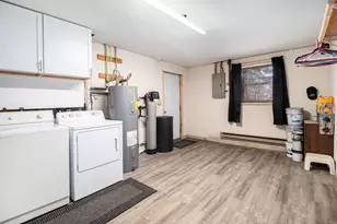 11404 Chateau Ln, Demotte, IN 46310 - Photo 17