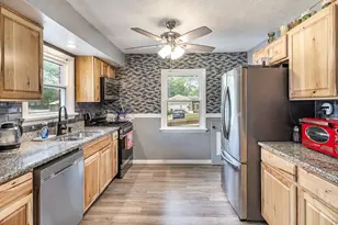 312 Wilshire Ave, Michigan City, IN 46360 - Photo 11