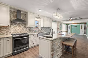 2405 Kings Ct, Dyer, IN 46311 - Photo 5