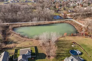 206 Sweetbay St, Valparaiso, IN 46385 - Photo 19