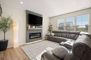 206 Sweetbay St, Valparaiso, IN 46385 - Photo 5