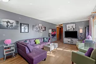 411 Softwood Dr, Hobart, IN 46342 - Photo 3