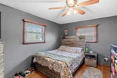 411 Softwood Drive, Hobart, IN 46342 - Photo 9