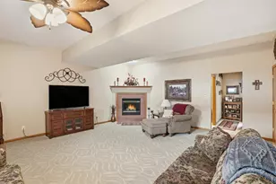 6586 Falcon Dr, Schererville, IN 46375 - Photo 23