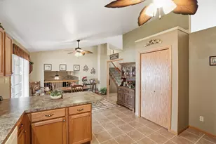 6586 Falcon Dr, Schererville, IN 46375 - Photo 9