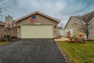 9605 Van Buren St, Crown Point, IN 46307 - Photo 27