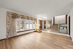 8778 Madison Ave, Munster, IN 46321 - Photo 11