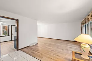 8778 Madison Ave, Munster, IN 46321 - Photo 9