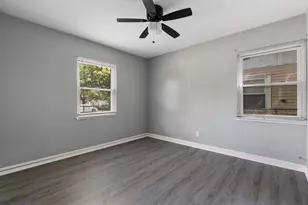 7520 Chestnut Ave, Hammond, IN 46324 - Photo 9