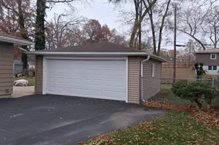 2387 Sloan St, Portage, IN 46368 - Photo 11