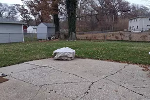 2387 Sloan St, Portage, IN 46368 - Photo 13