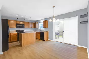 8142 Birchfield Dr, Indianapolis city (balance), IN 46268 - Photo 11