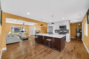 7415 Montana Ave, Hammond, IN 46323 - Photo 5